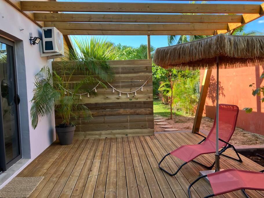 Kazacoco Bungalow A 5 Min A Pieds Du Lagon La Saline Les Bains Exterior photo