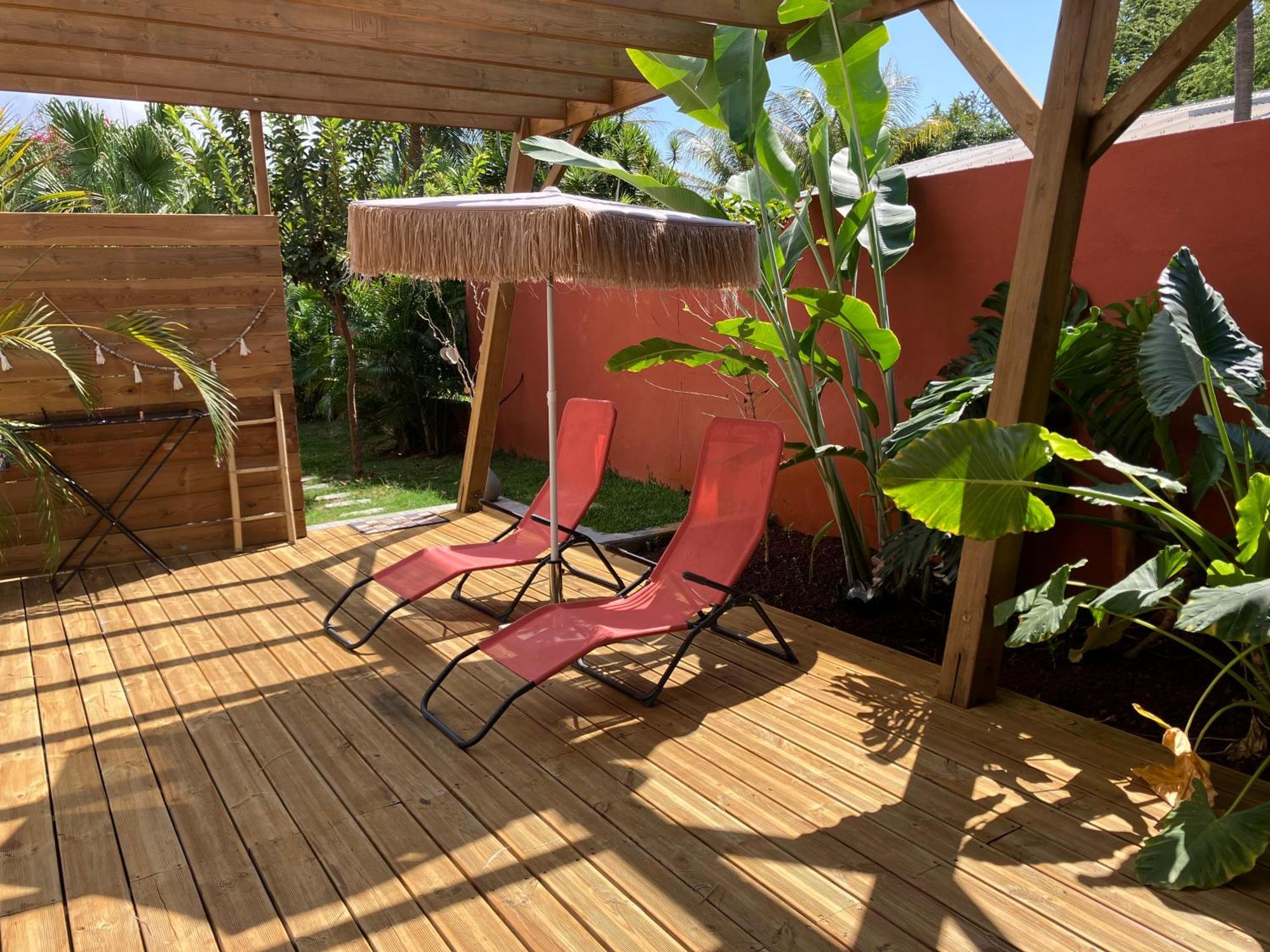 Kazacoco Bungalow A 5 Min A Pieds Du Lagon La Saline Les Bains Exterior photo